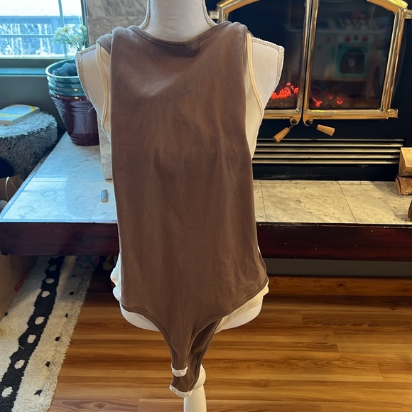 4 Backless Cross-Back Bodysuits - Picture 4 of 6